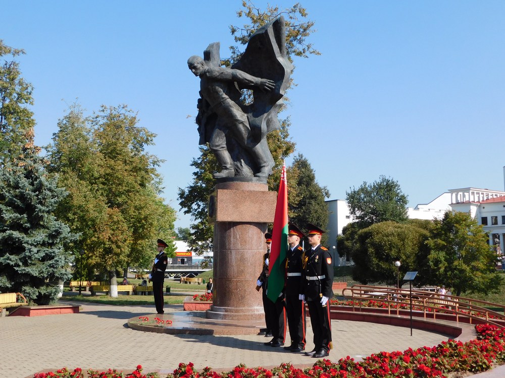 ТОРЖЕСТВЕННОЕ МЕРОПРИЯТИЕ