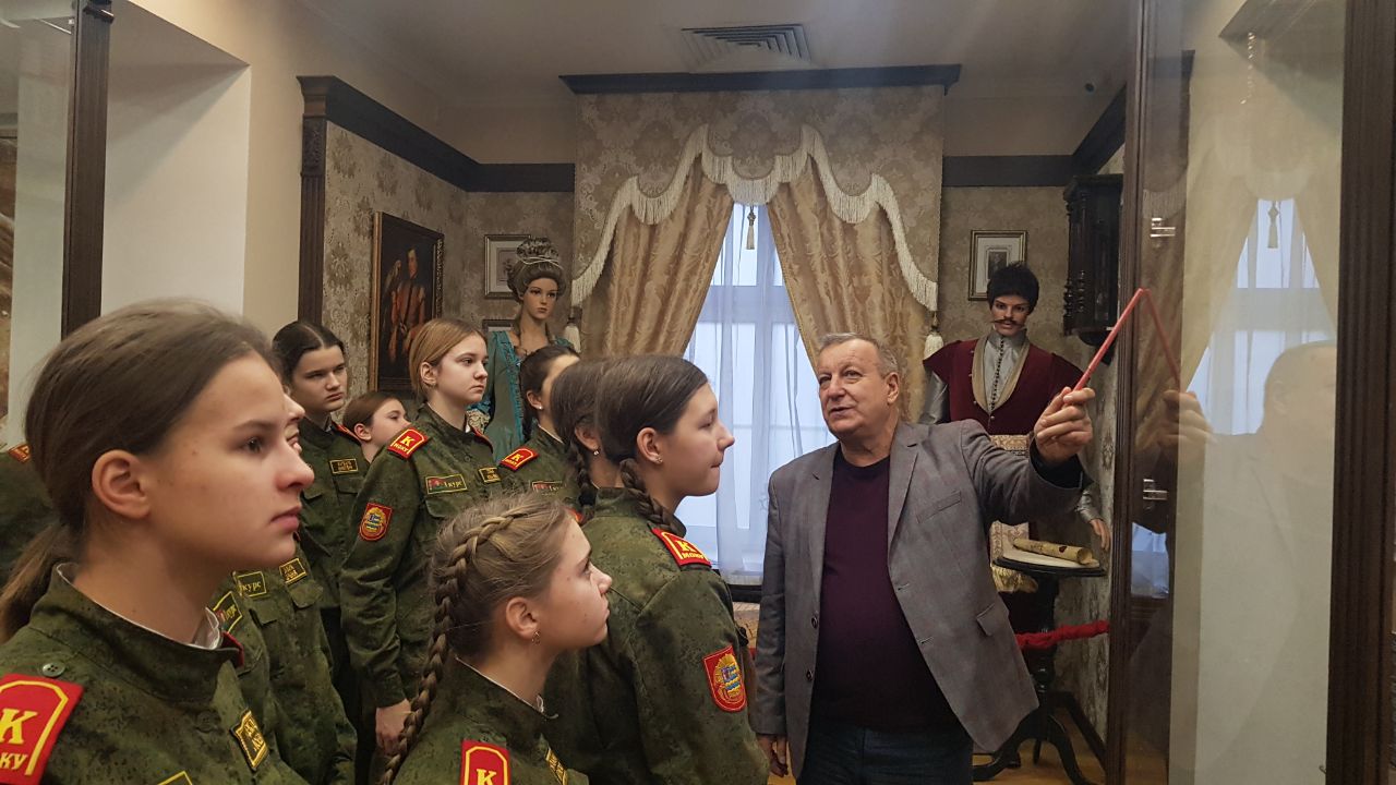 ВРЕМЯ ПРОВЕДЕННОЕ С ПОЛЬЗОЙ