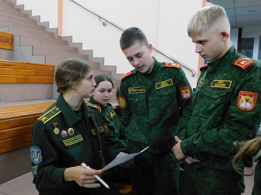 ВСТРЕЧАЕМ ГОСТЕЙ