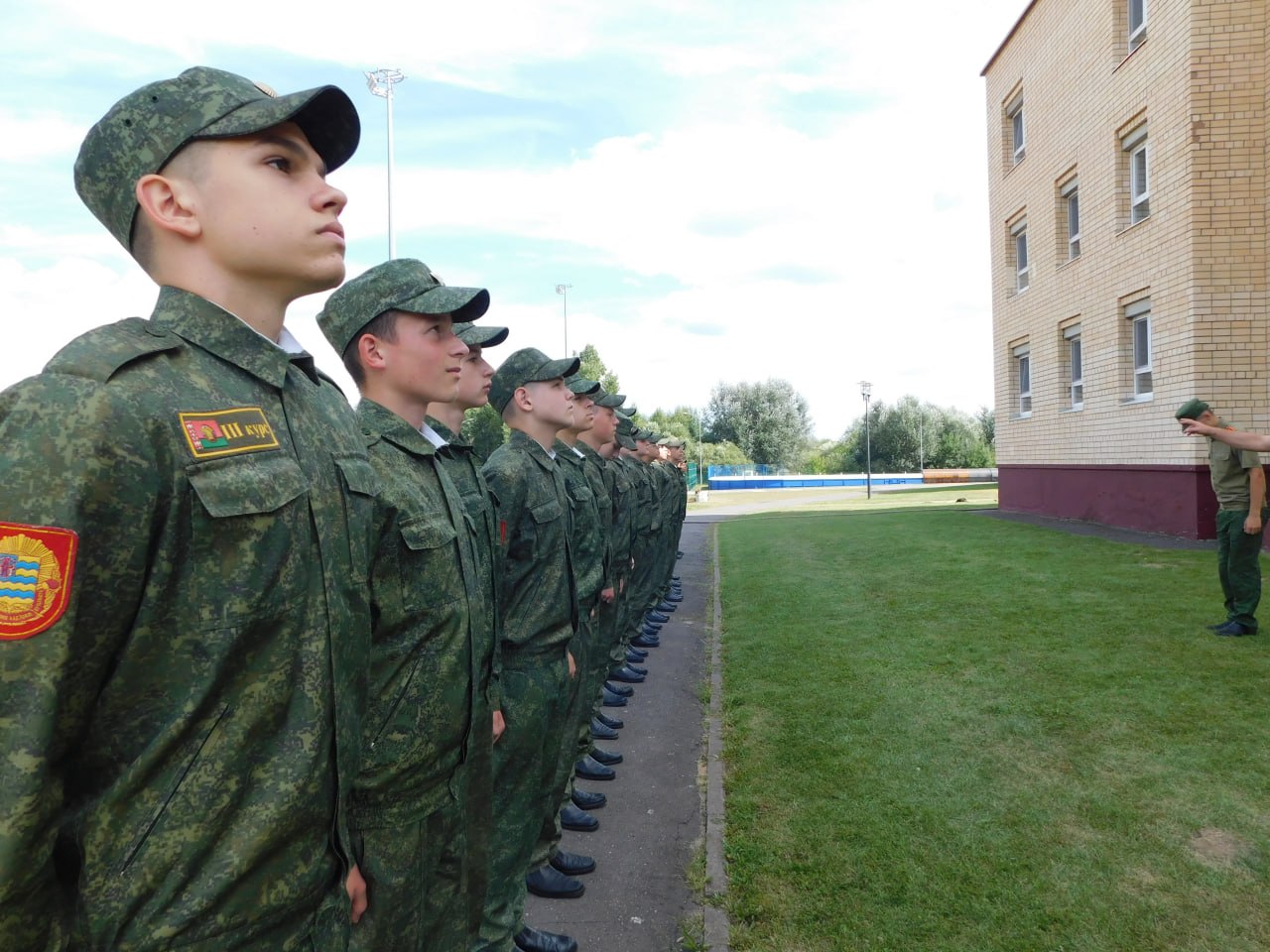МОЛОДОЕ ПОПОЛНЕНИЕ В УЧИЛИЩЕ